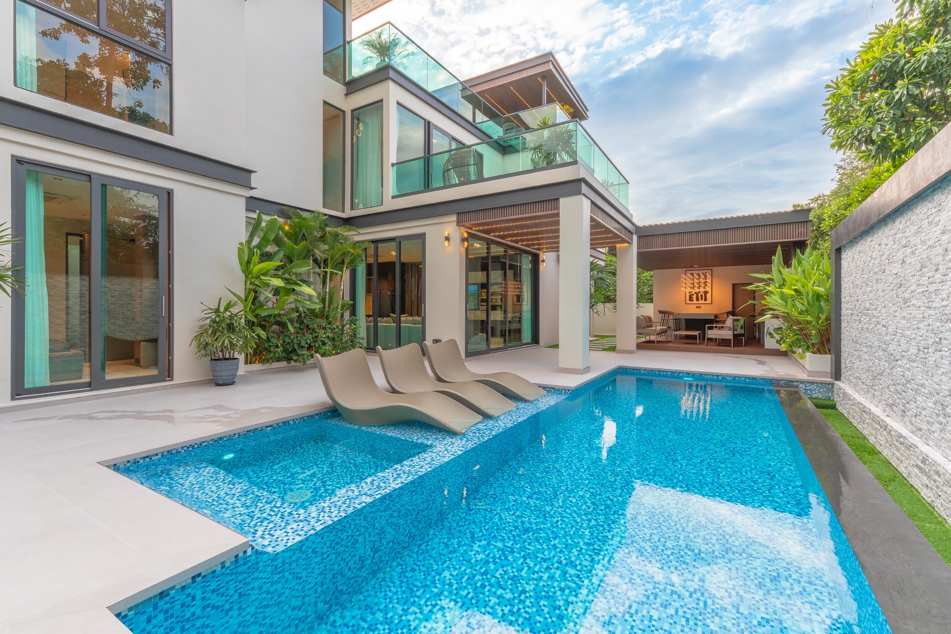 Nagawari Pool Villa Pattaya - Detail Image 1