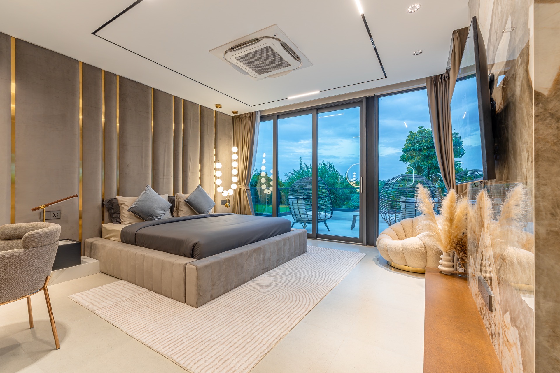 Nagawari Pool Villa Pattaya - Image 5