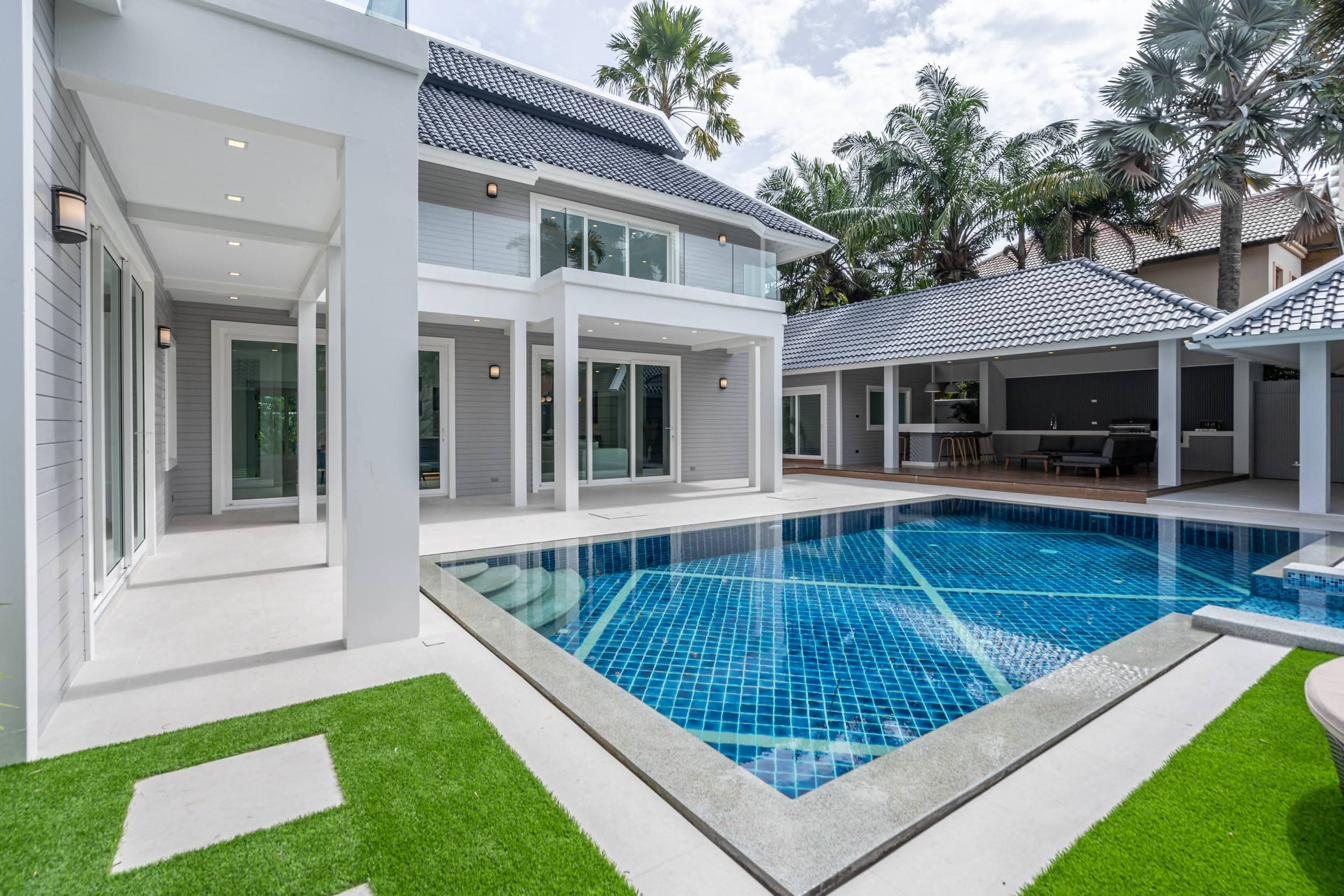 Thabali 42 pool and facade